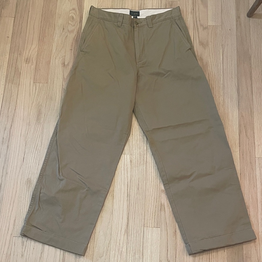 J.Crew Giant Fit Men’s Khaki Chino Pants - Size 29